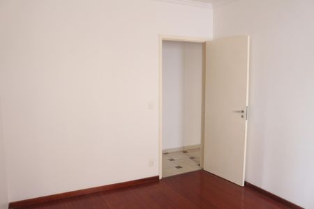 Apartamento para alugar com 215m², 3 quartos e 2 vagasQuarto 2