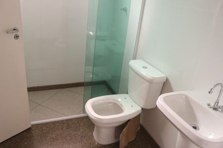 Apartamento para alugar com 215m², 3 quartos e 2 vagasBanheiro da Suíte