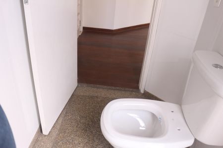Apartamento para alugar com 215m², 3 quartos e 2 vagasLavabo