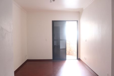 Apartamento para alugar com 215m², 3 quartos e 2 vagasSuíte