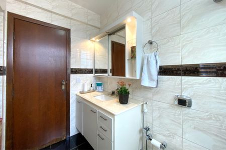 Apartamento para alugar com 75m², 2 quartos e 1 vagaBanheiro