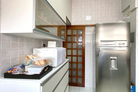 Apartamento para alugar com 75m², 2 quartos e 1 vagaCozinha