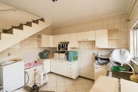 Casa à venda com 242m², 5 quartos e 2 vagas Casa à venda com 242m², 5 quartos e 2 vagasCozinha 1