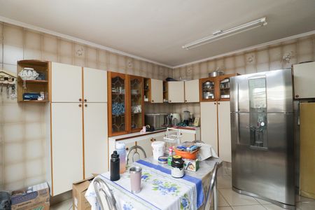 Casa à venda com 242m², 5 quartos e 2 vagas Casa à venda com 242m², 5 quartos e 2 vagasCozinha 2