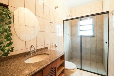 Banheiro 1 de casa à venda com 5 quartos, 242m² em Lauzane Paulista, São Paulo