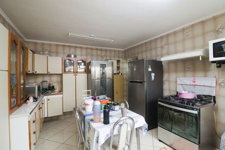 Casa à venda com 242m², 5 quartos e 2 vagas Casa à venda com 242m², 5 quartos e 2 vagasCozinha 2