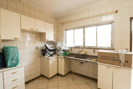 Casa à venda com 242m², 5 quartos e 2 vagas Casa à venda com 242m², 5 quartos e 2 vagasCozinha 1