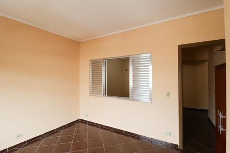 Casa à venda com 242m², 5 quartos e 2 vagas Casa à venda com 242m², 5 quartos e 2 vagasQuarto 4