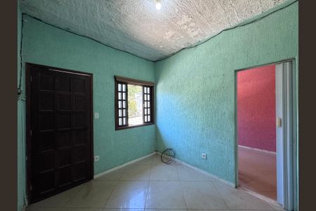 Sala de casa de condomínio para alugar com 2 quartos, 35m² em Vargem Grande, Rio de Janeiro