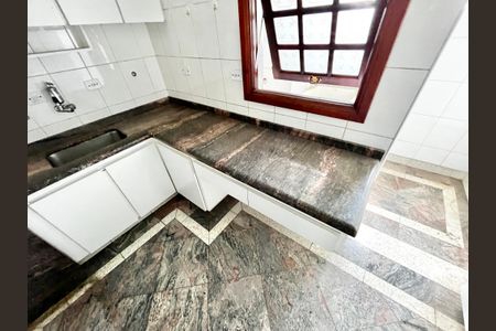 Apartamento à venda com 69m², 2 quartos e sem vagaCozinha
