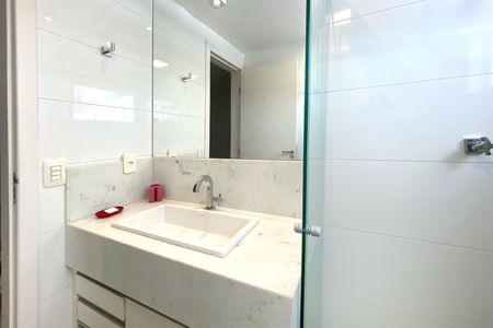 Apartamento para alugar com 280m², 3 quartos e 2 vagasBanheiro da Suíte 2
