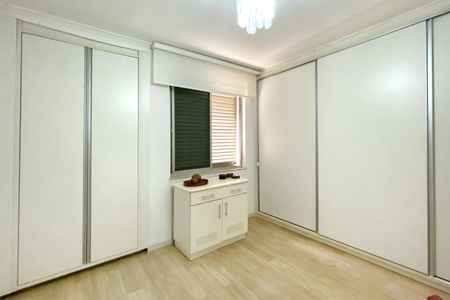 Apartamento para alugar com 280m², 3 quartos e 2 vagasQuarto 3