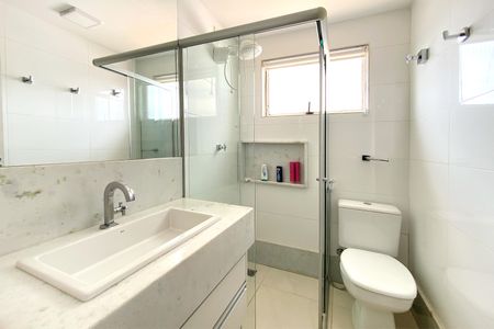 Apartamento para alugar com 280m², 3 quartos e 2 vagasBanheiro da Suíte 2