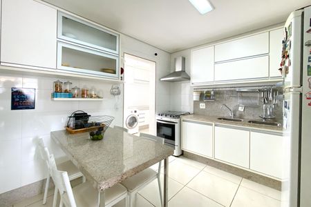 Apartamento para alugar com 280m², 3 quartos e 2 vagasCozinha