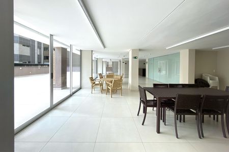 Apartamento para alugar com 280m², 3 quartos e 2 vagasÁrea comum - Salão de festas