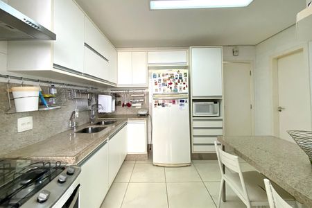 Apartamento para alugar com 280m², 3 quartos e 2 vagasCozinha