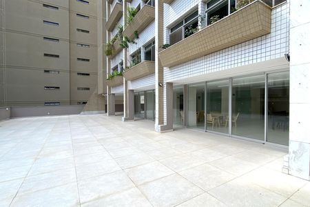 Apartamento para alugar com 280m², 3 quartos e 2 vagasÁrea comum - Pátio