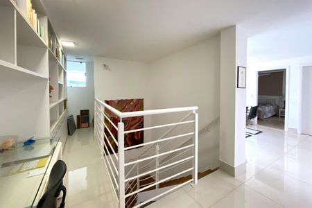 Apartamento para alugar com 280m², 3 quartos e 2 vagasHall da Escada