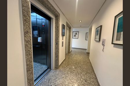 Apartamento para alugar com 188m², 2 quartos e 3 vagasHall de entrada