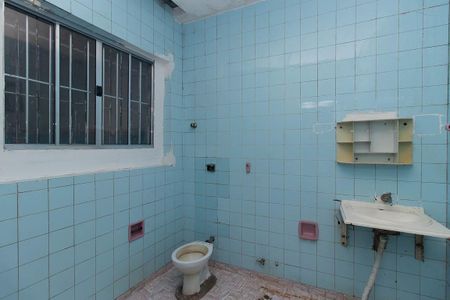 Casa para alugar com 80m², 2 quartos e sem vaga Casa para alugar com 80m², 2 quartos e sem vagaBanheiro