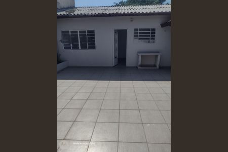 Casa à venda com 200m², 2 quartos e 2 vagas Casa à venda com 200m², 2 quartos e 2 vagasFoto 01