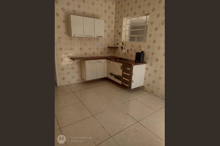 Foto 02 de casa à venda com 2 quartos, 200m² em Jardim Bonfiglioli, São Paulo