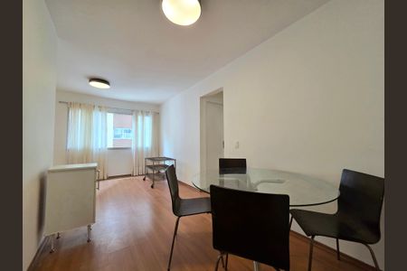 Apartamento à venda com 75m², 2 quartos e 1 vagaSala