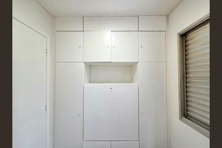 Apartamento à venda com 75m², 2 quartos e 1 vagaQuarto 3