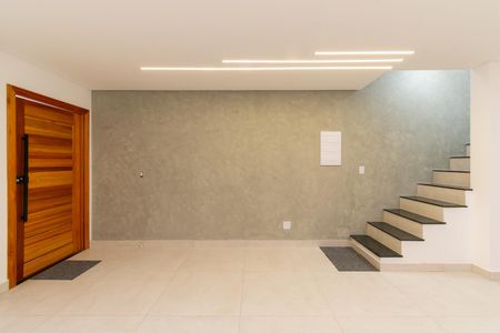 Casa à venda com 117m², 3 quartos e 2 vagasSala