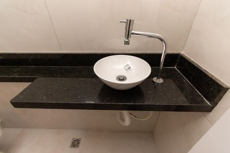 Casa à venda com 117m², 3 quartos e 2 vagasLavabo