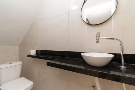 Casa à venda com 117m², 3 quartos e 2 vagasLavabo