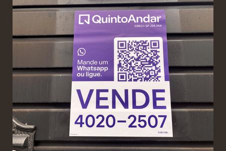 Casa à venda com 117m², 3 quartos e 2 vagasPlaca instalada