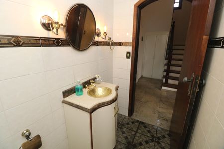 Casa para alugar com 286m², 3 quartos e 1 vagaLavabo