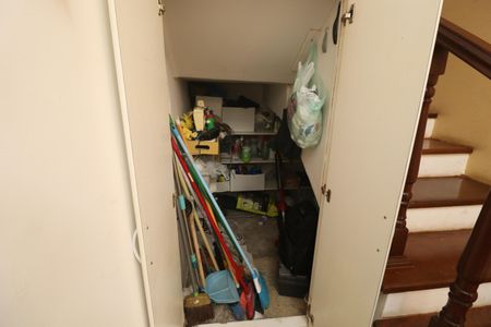 Casa para alugar com 286m², 3 quartos e 1 vagaQuarto em Baixo da escada