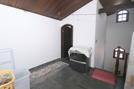 Casa para alugar com 286m², 3 quartos e 1 vagaSótão