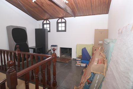 Casa para alugar com 286m², 3 quartos e 1 vagaSótão