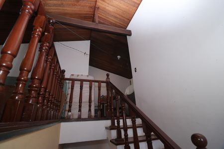 Casa para alugar com 286m², 3 quartos e 1 vagaEscada