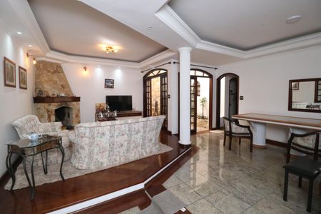 Sala de casa para alugar com 3 quartos, 286m² em Vila Homero Thon, Santo André