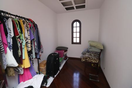 Casa para alugar com 286m², 3 quartos e 1 vagaCloset da suíte