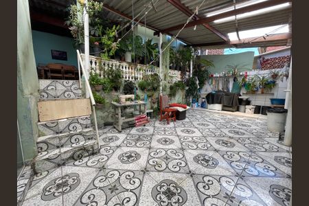 Casa à venda com 130m², 4 quartos e 1 vagaQuintal