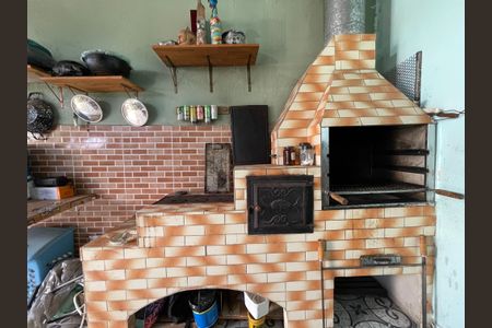 Casa à venda com 130m², 4 quartos e 1 vagaQuintal