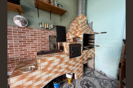 Casa à venda com 130m², 4 quartos e 1 vagaQuintal