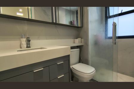 Apartamento à venda com 80m², 2 quartos e 1 vagaBanheiro da Suíte 