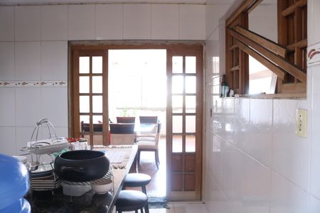 Apartamento à venda com 127m², 4 quartos e sem vagaCozinha