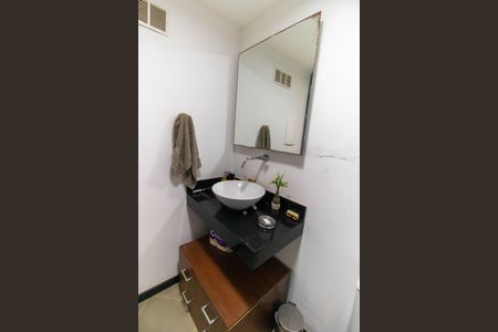 Casa à venda com 485m², 2 quartos e 2 vagas Casa à venda com 485m², 2 quartos e 2 vagasLavabo