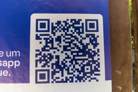 Casa à venda com 485m², 2 quartos e 2 vagas Casa à venda com 485m², 2 quartos e 2 vagasPlaquinha