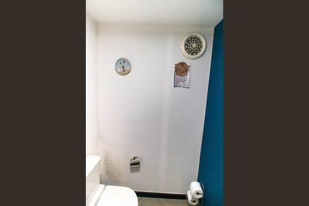 Casa à venda com 485m², 2 quartos e 2 vagas Casa à venda com 485m², 2 quartos e 2 vagasLavabo