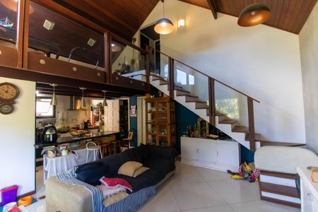 Casa à venda com 485m², 2 quartos e 2 vagas Casa à venda com 485m², 2 quartos e 2 vagasSala