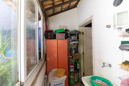 Casa à venda com 485m², 2 quartos e 2 vagas Casa à venda com 485m², 2 quartos e 2 vagasÁrea de Serviço