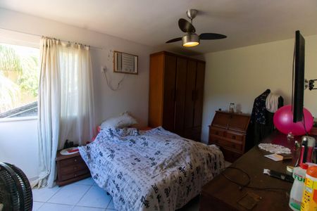 Casa à venda com 485m², 2 quartos e 2 vagas Casa à venda com 485m², 2 quartos e 2 vagasQuarto